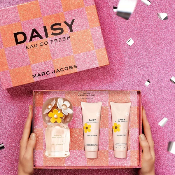 Marc Jacobs Daisy Eau So Fresh EDT 75ml Gift Set - perfumeuk.co.uk